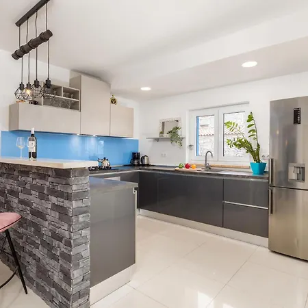 Cozy In With Kitchen Gajana