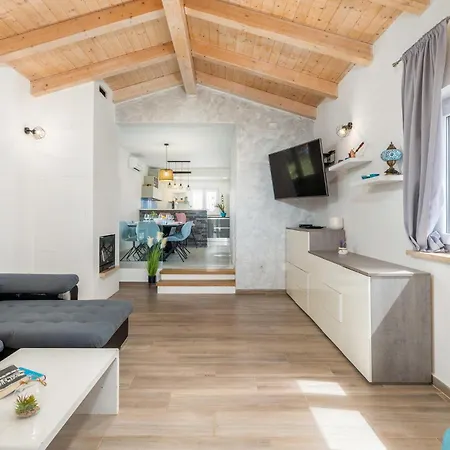 Holiday home Cozy In With Kitchen *