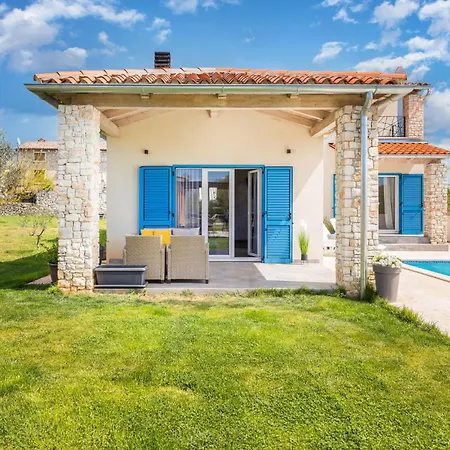 Holiday home Cozy In With Kitchen *