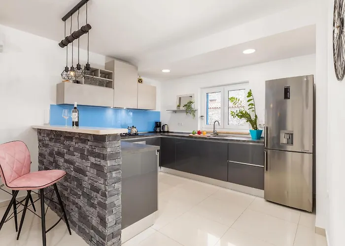 Amazing In With Wifi Gajana