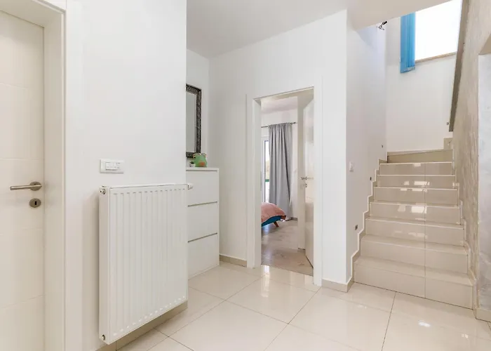 Amazing In With Wifi Gajana